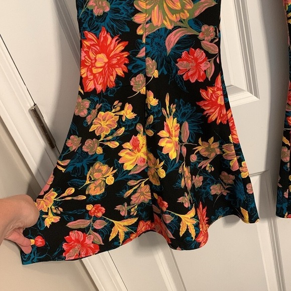 Topshop Floral Flare Pants - bold bohemian size 8 medium - Picture 3 of 7